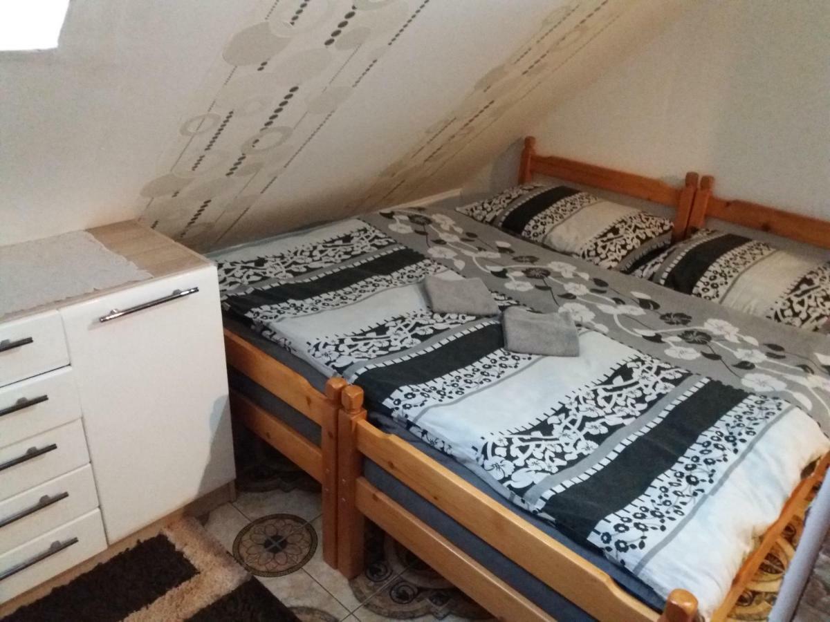 Privat U Damiana Apartment Velky Slavkov Ngoại thất bức ảnh